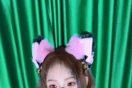 推特 一口白桃七 2025年极品大奶女菩萨，情趣裸舞抖奶诱惑6V